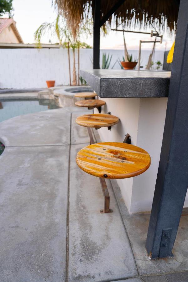Desert Paradise Salt Water Pool & Spa 1 Mile To Coachella Fest Indio Exterior photo