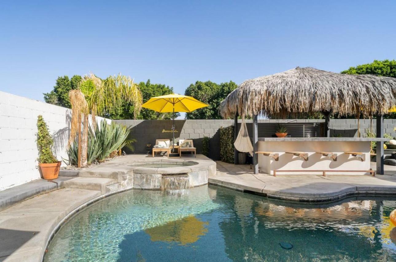 Desert Paradise Salt Water Pool & Spa 1 Mile To Coachella Fest Indio Exterior photo