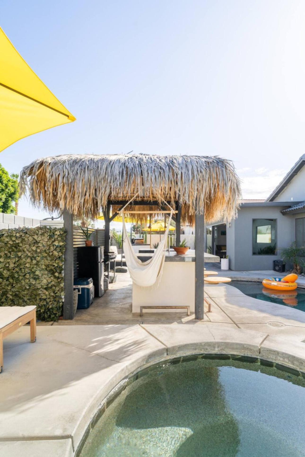 Desert Paradise Salt Water Pool & Spa 1 Mile To Coachella Fest Indio Exterior photo